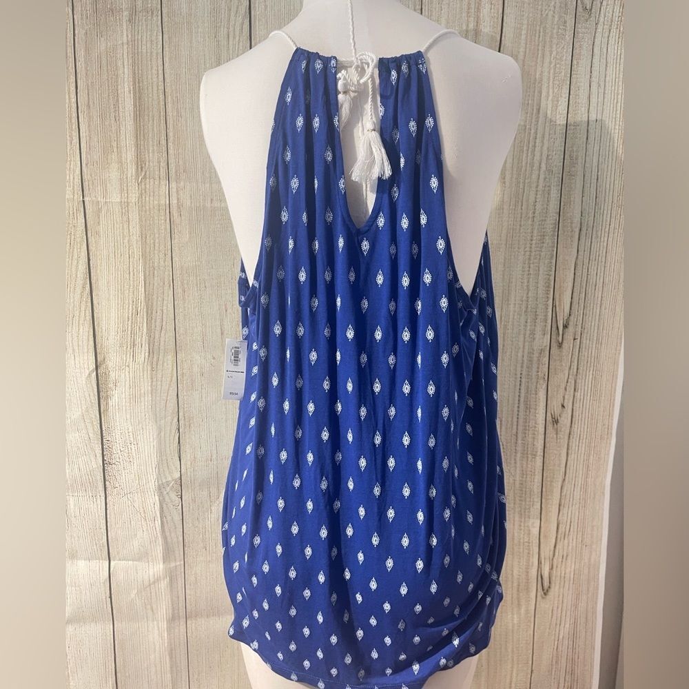 OLD NAVY blue/white tank top. Size L. - Picture 2 of 6